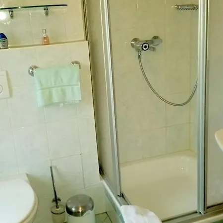 With 1 Bedroom كلينغنتال